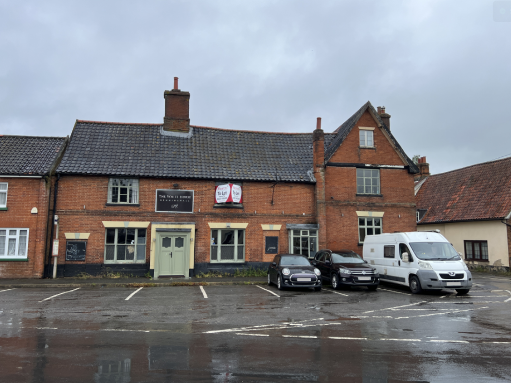 The White Horse, Market Place, Kenninghall, NR16 2AH